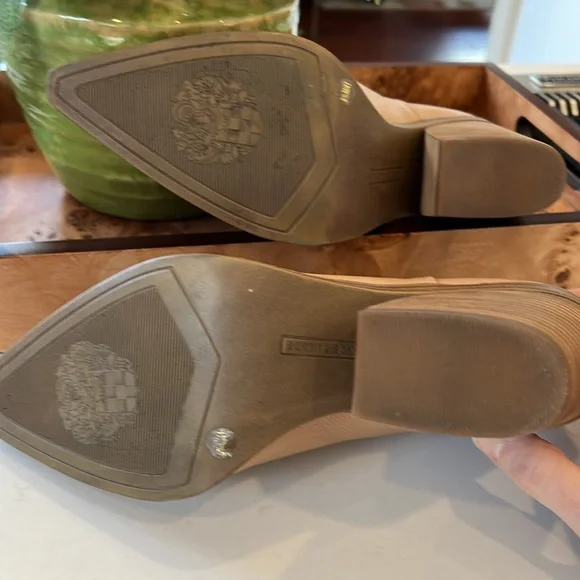 Vince Camuto Tan Leather Flats - Picture 4 of 7